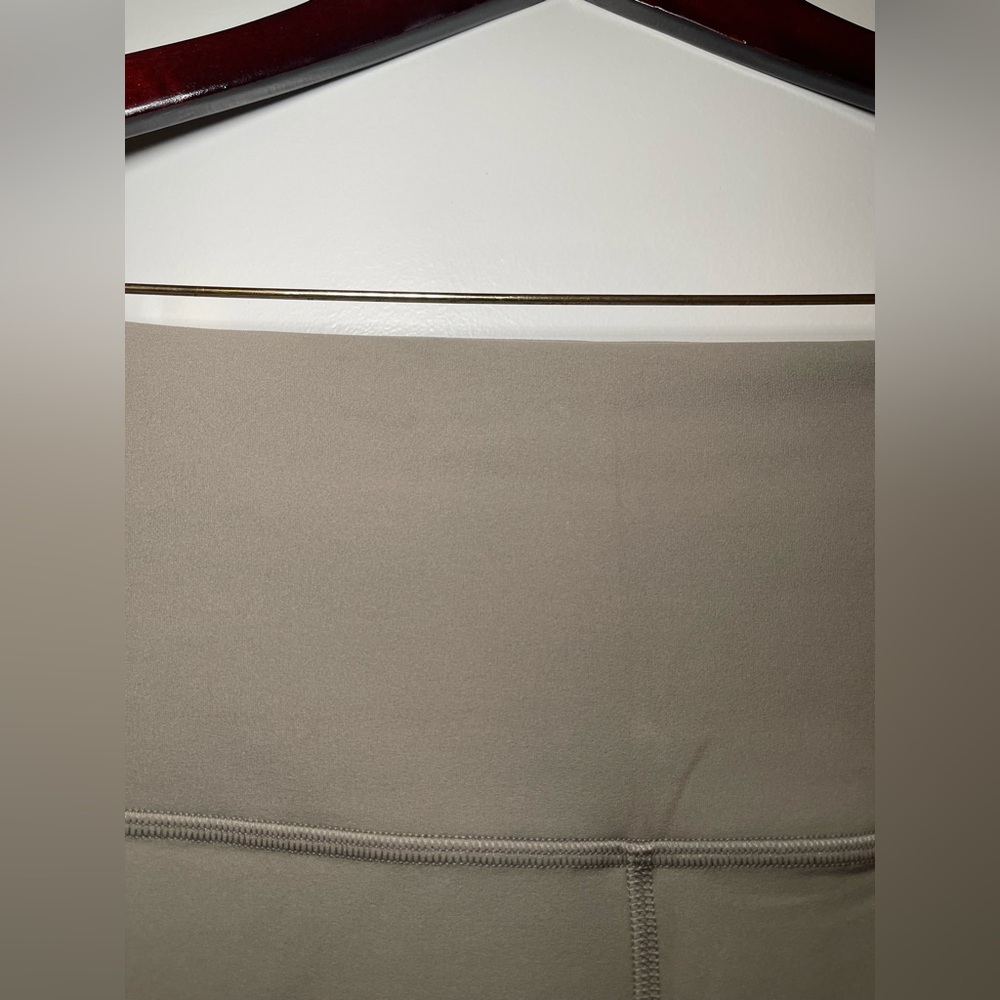 Lululemon Align™ High-Rise  Athletic Leggings in Taupe Grey Women size Large - Picture 5 of 9